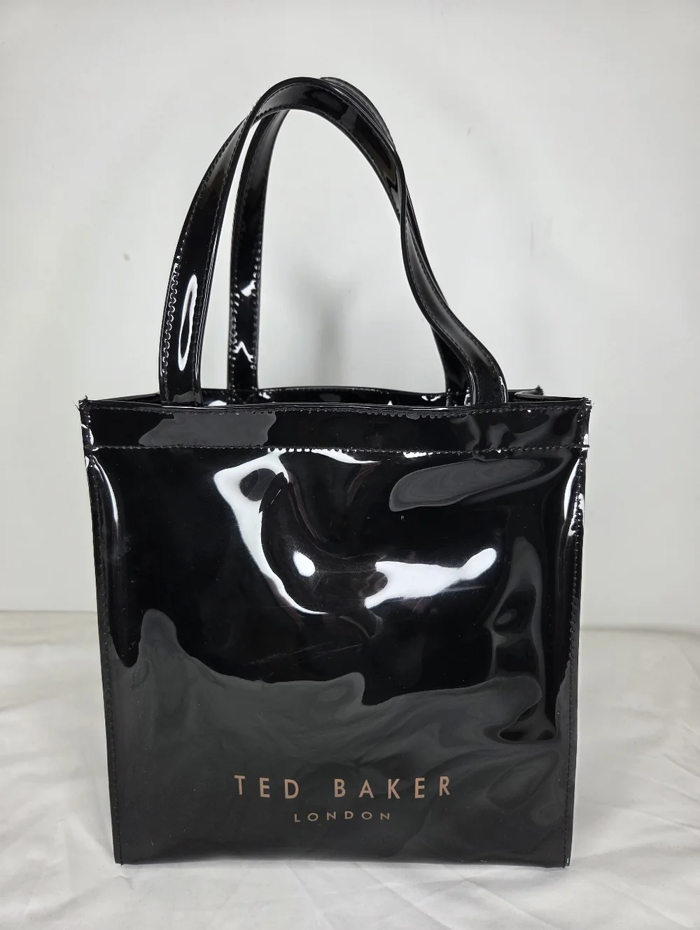 Ted Baker London Patent PVC Tote Bag Gold Bow In Glossy Black Finish - Picture 3 of 16